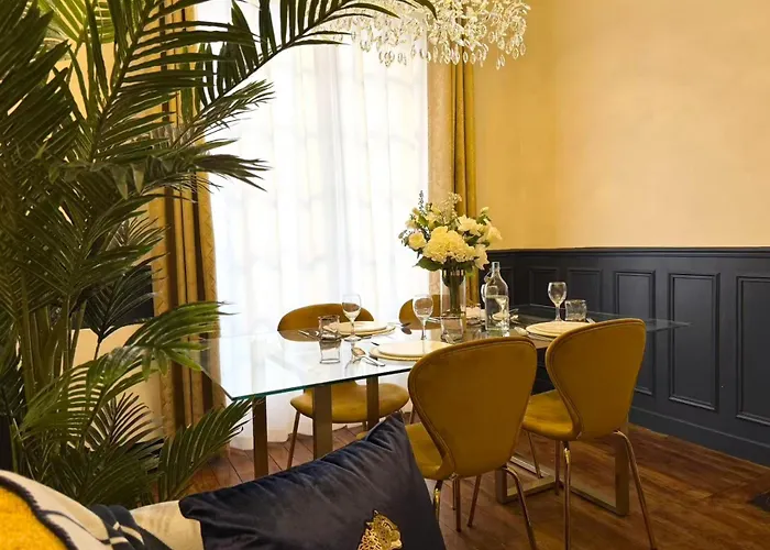 Modern Haussmann-style Parisian -6p *