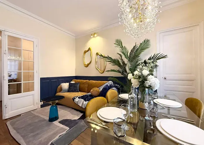 Modern Haussmann-style Parisian -6p Apartamento *